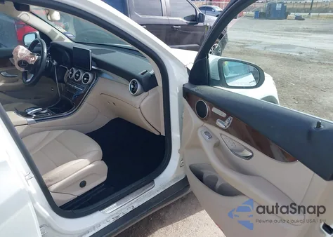 2016 Mercedes-Benz Glc 300 z USA, uszkodzony, nr VIN WDC0G4JB0GF064463